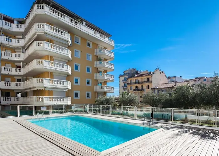Beautiful 2-Room Apartment